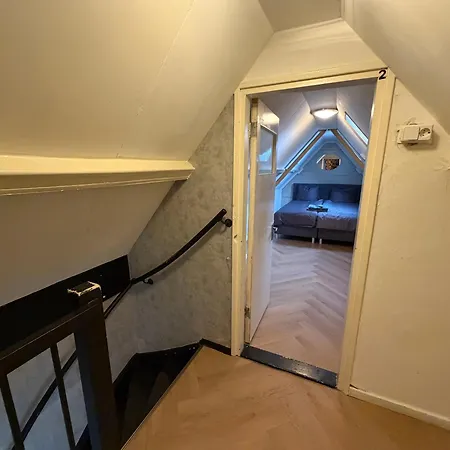 2p Semi-detached House - Fenced Shared Garden - 5 Min Walk To 아파트 비크안지