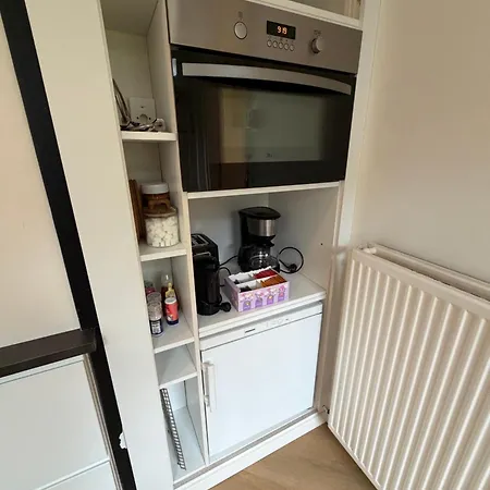 2p Semi-detached House - Fenced Shared Garden - 5 Min Walk To 비크안지